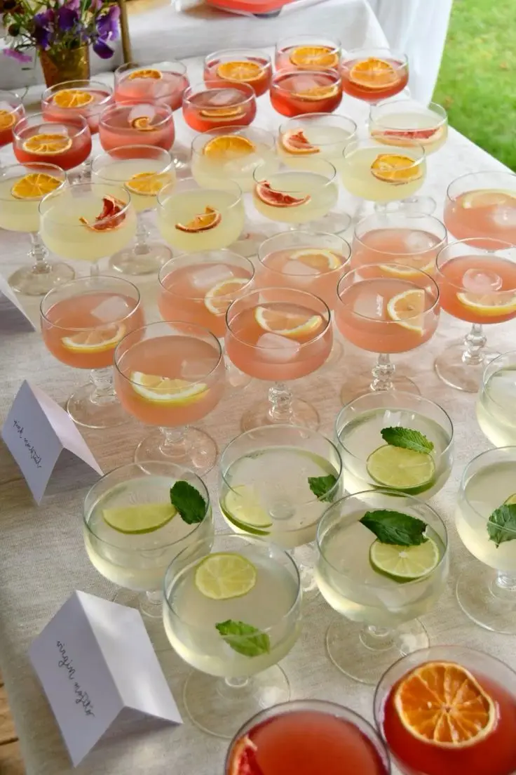 Decoración de ceremonia en bosque